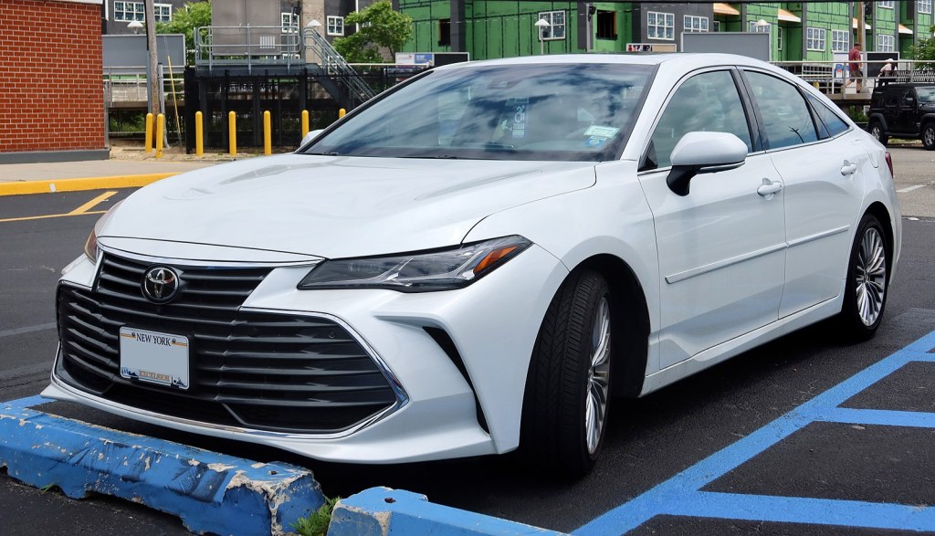 Picture of: Here Are The Toyota Avalon Years To Avoid – CoPilot